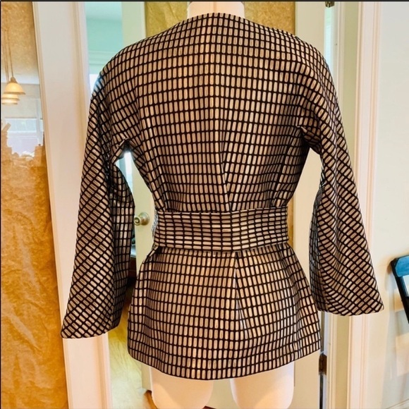 Josie Natori | NWT Tan Black Woven Metal Belted Kimono Style Jacket M MSRP $795 - Picture 12 of 17